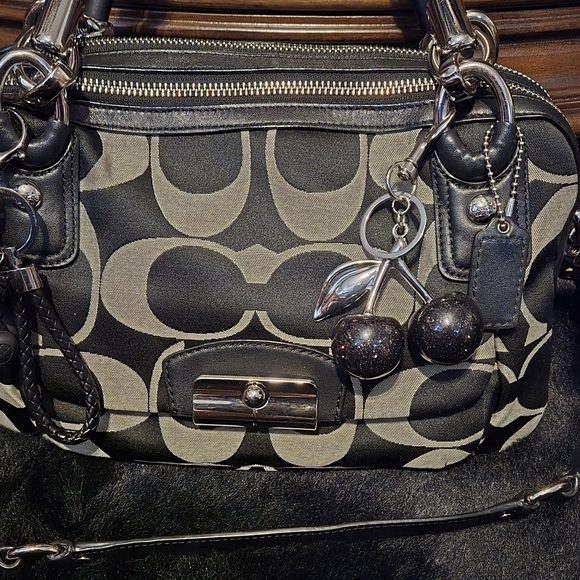 Coach Kristen Double Zip Signature Satchel - Picture 3 of 12